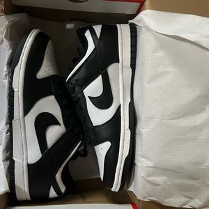 Nike dunk low white black